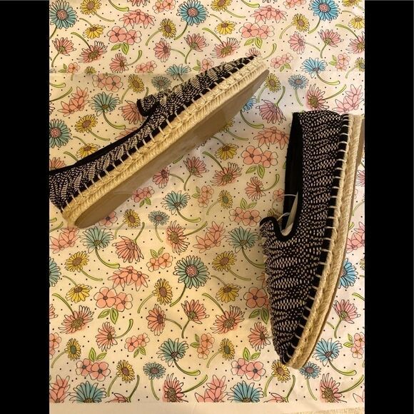💥Universal Thread Carly Espadrille Flats, shoes Various - Picture 1 of 11